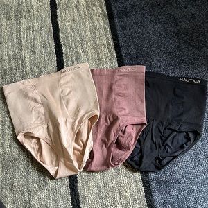 Nautica hi-rise, shaping briefs. Set of 3.